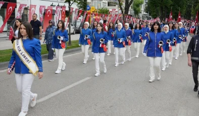 19 Mayıs Atatürk’ü Anma, Gençlik ve Spor Bayramı Törenleri Düzenlendi