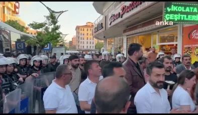 Hakkari Belediyesi’ne Kayyum Atanması Van’da Protesto Edildi