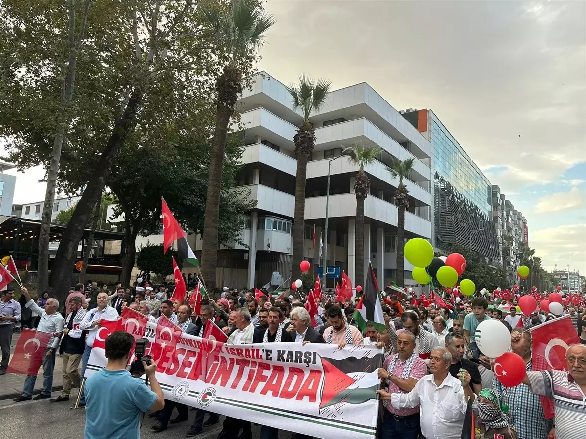 Denizli’de Filistin İçin Yürüyüş Düzenlendi